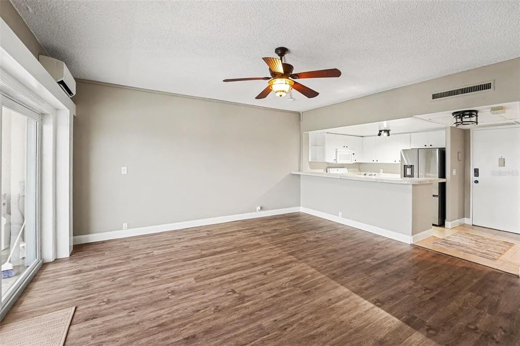 880 MANDALAY AVENUE C714 photo 21