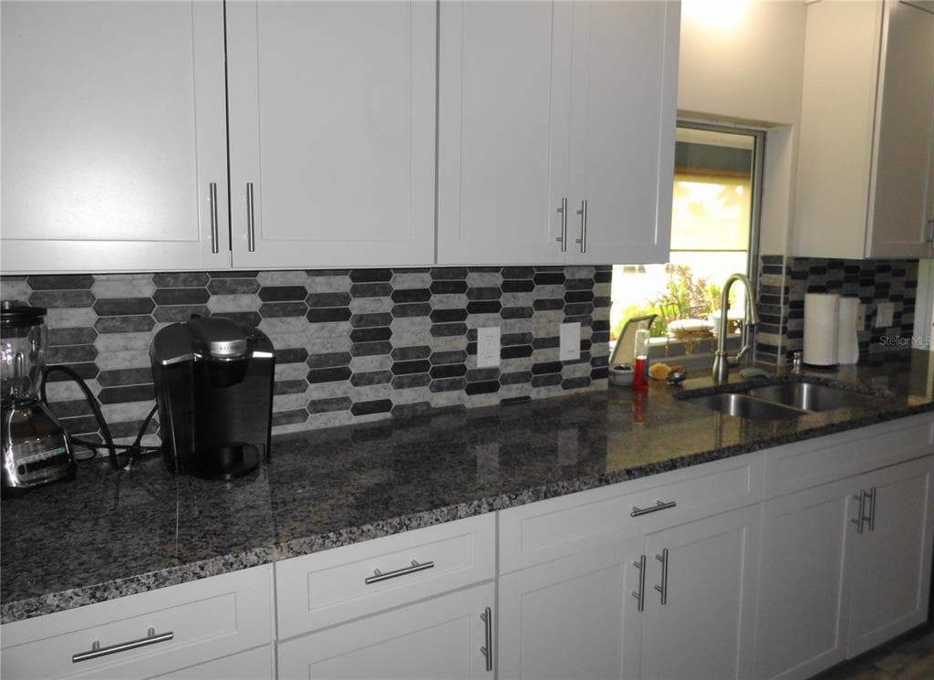 5226 NEVILLE TERRACE photo 6
