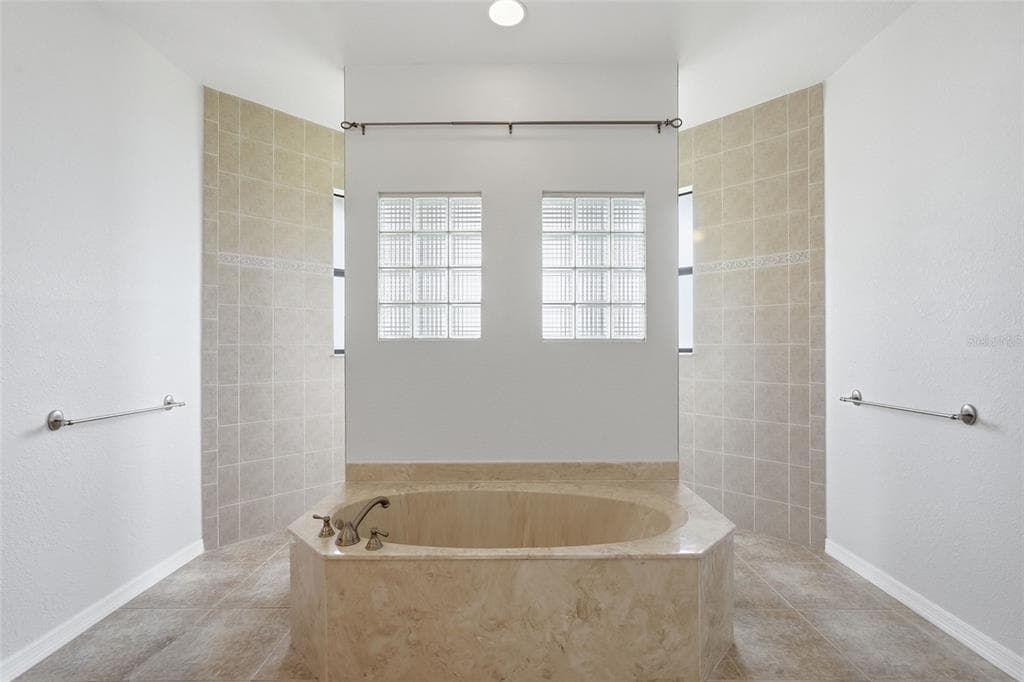 470 SPRING LAKE BOULEVARD NW photo 20