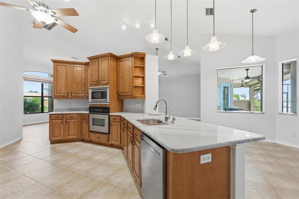 470 SPRING LAKE BOULEVARD NW photo 11