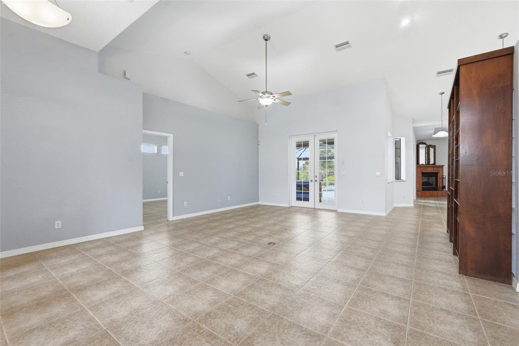 470 SPRING LAKE BOULEVARD NW photo 8