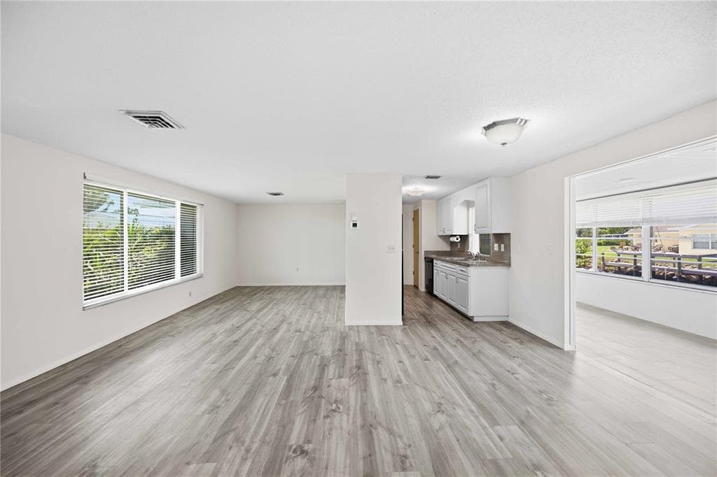 706 QUAIL COURT photo 6