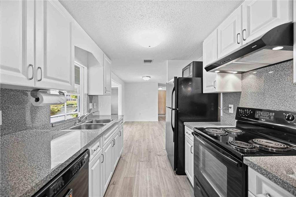 706 QUAIL COURT photo 10