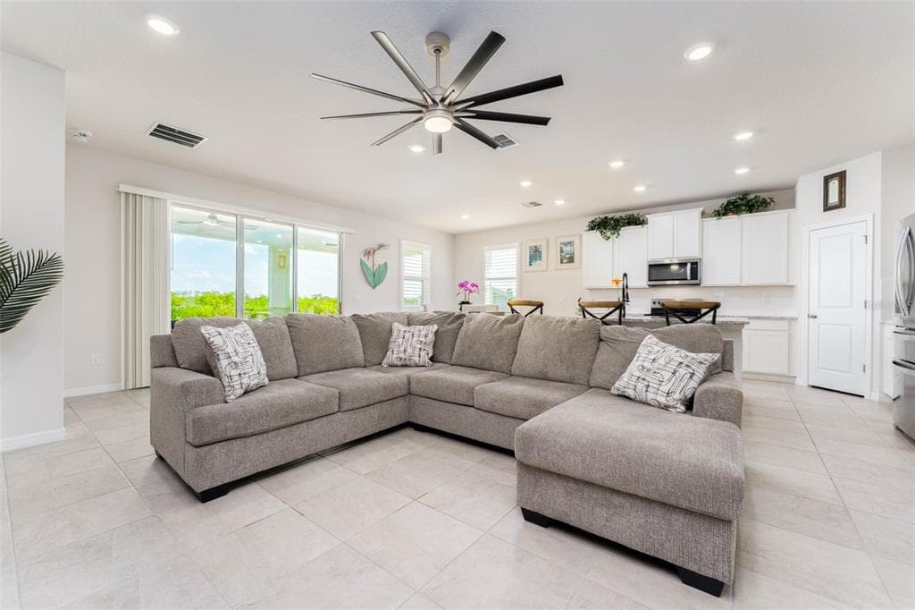 3719 LIVELY CORAL PLACE photo 3