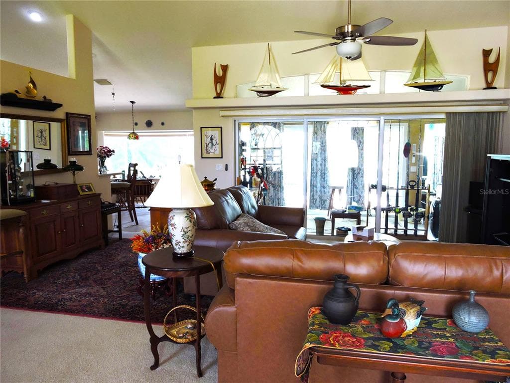 110 MARINER LANE photo 9