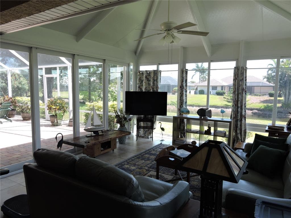 110 MARINER LANE photo 18