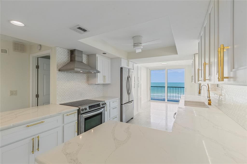 1600 GULF BOULEVARD 414 photo 12
