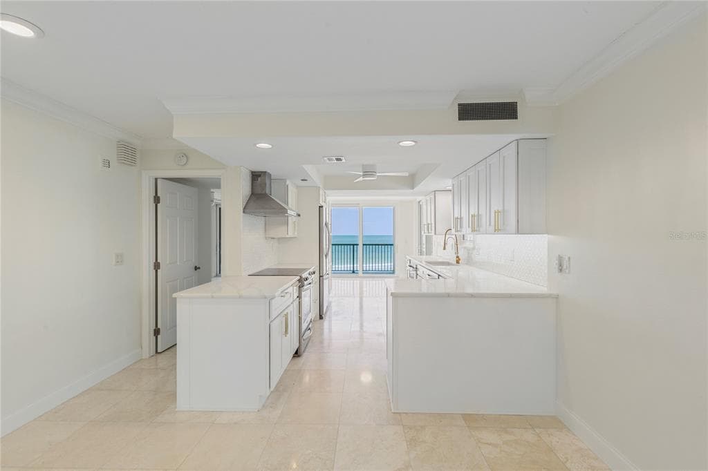 1600 GULF BOULEVARD 414 photo 10