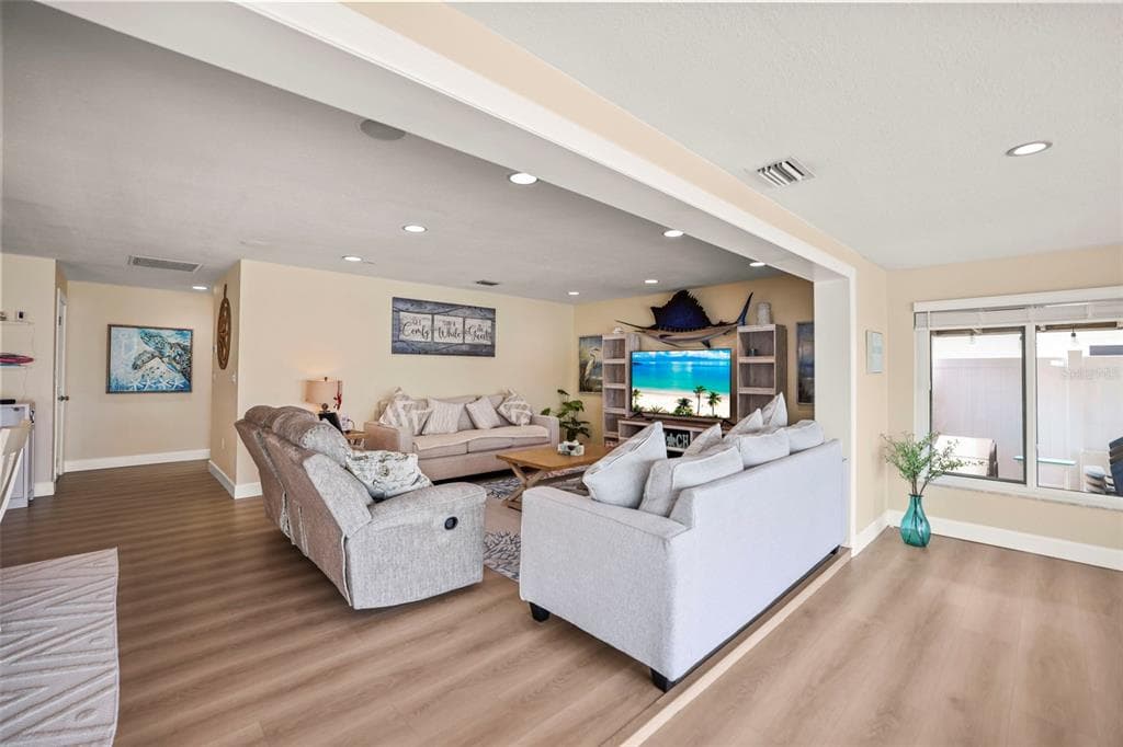 6360 2ND PALM POINT photo 9