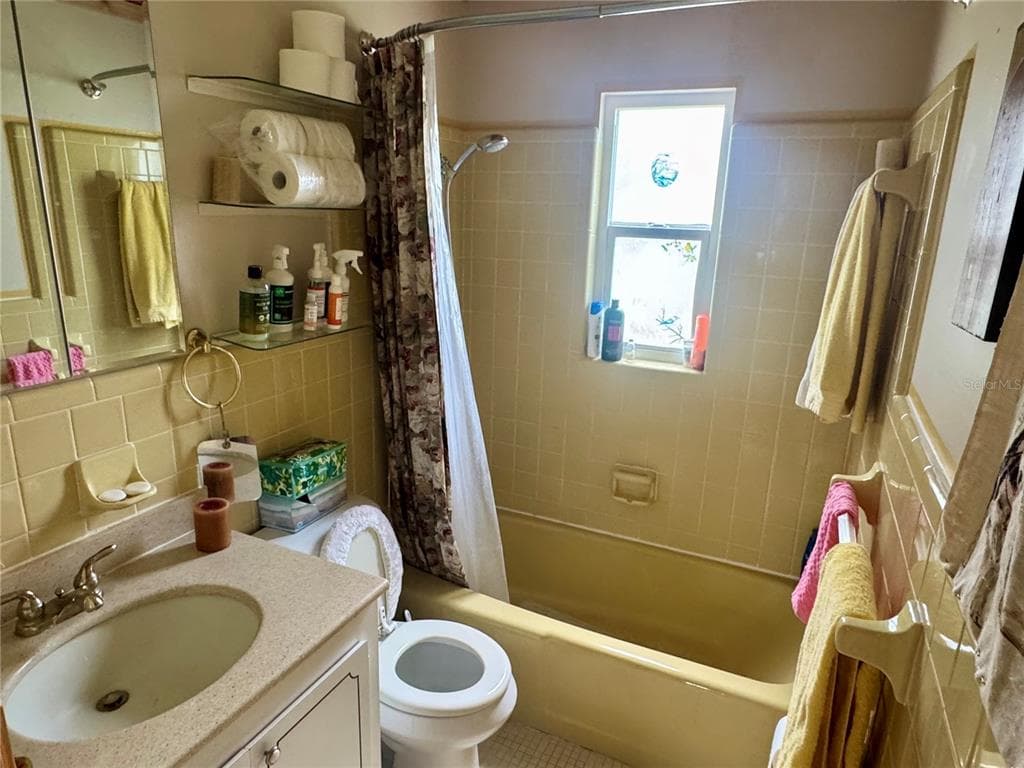 30 FERNHAM LANE photo 20