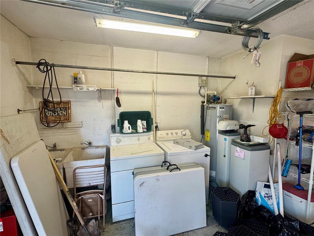30 FERNHAM LANE photo 14
