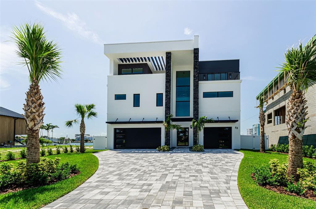 43 DOLPHIN DRIVE photo 1