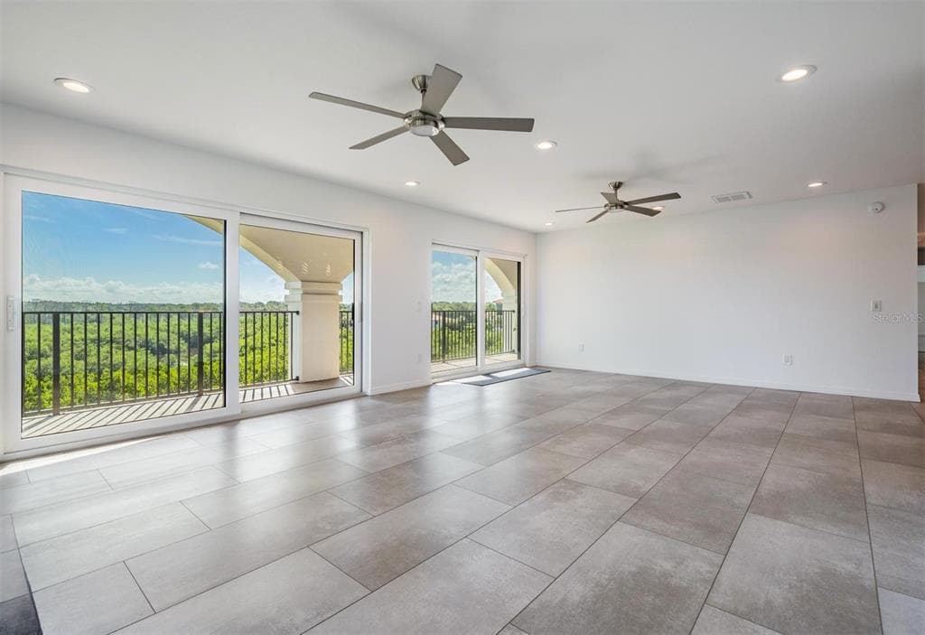 243 MARINER DRIVE 243 photo 7