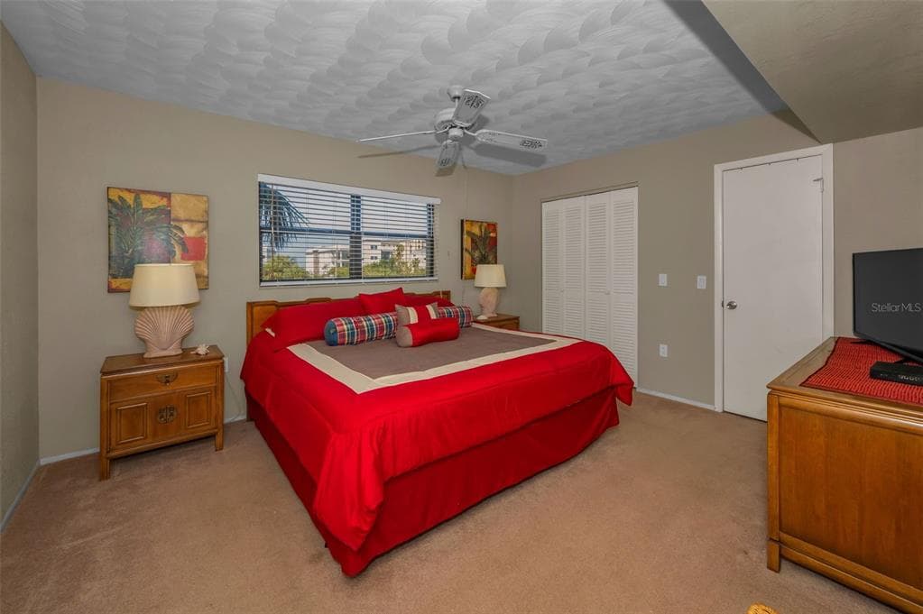 19451 GULF BOULEVARD 301 photo 23