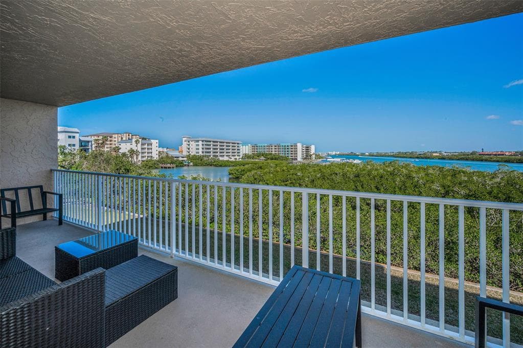 19451 GULF BOULEVARD 301 photo 9