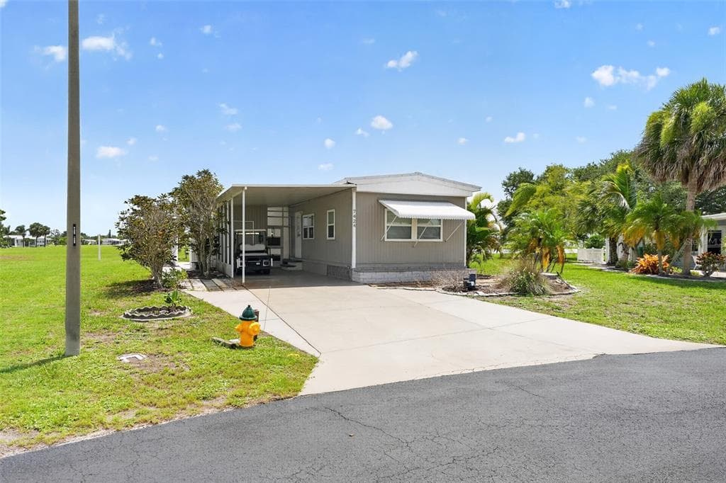 7424 WIDNESS LANE photo 2