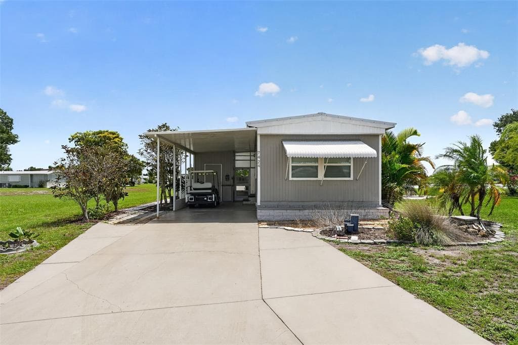 7424 WIDNESS LANE photo 4