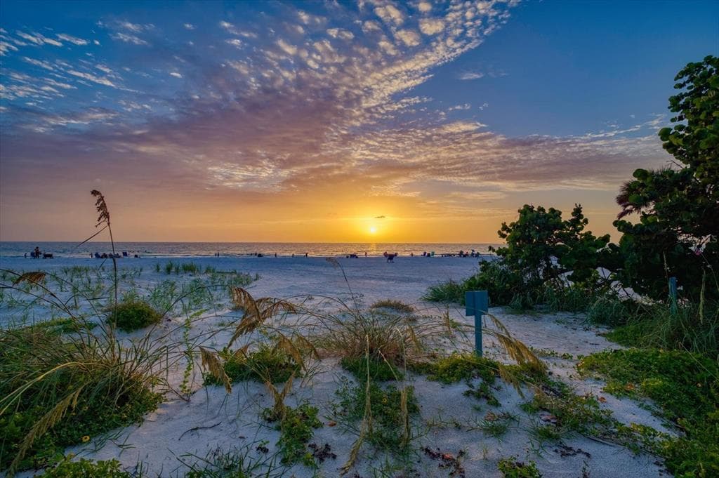 2308 BEACH TRAIL photo 2