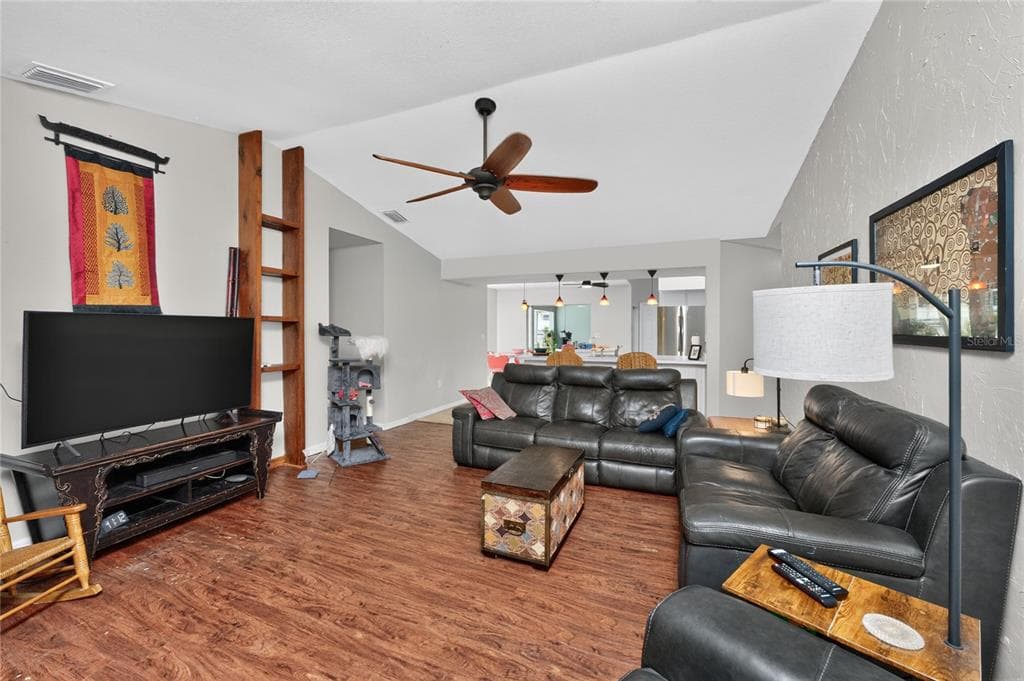 2466 NEWBURY STREET photo 22