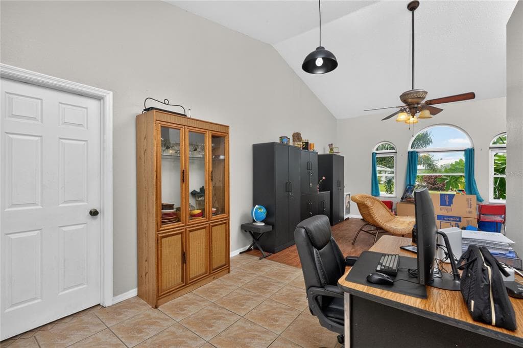 2466 NEWBURY STREET photo 10