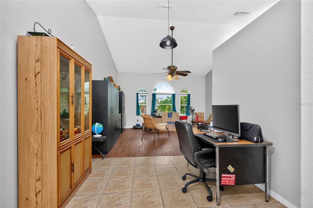 2466 NEWBURY STREET photo 11