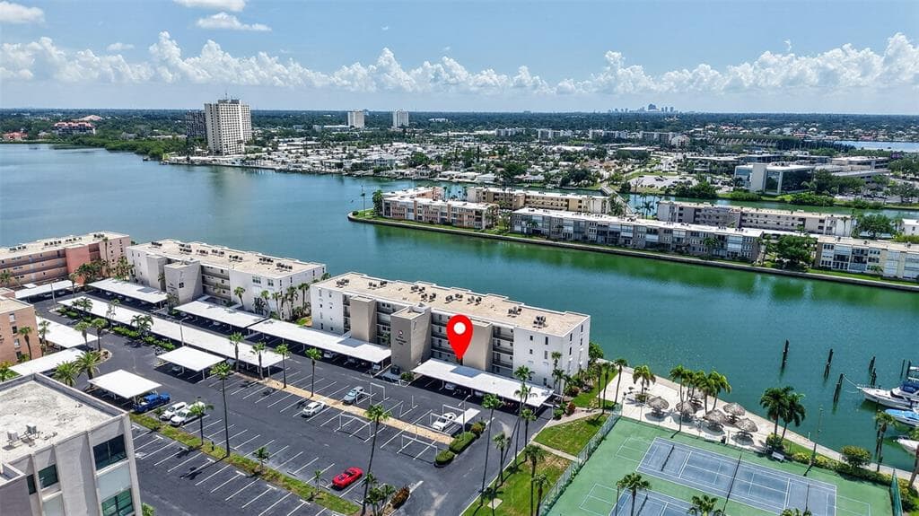 7625 SUN ISLAND DRIVE S 103 photo 6