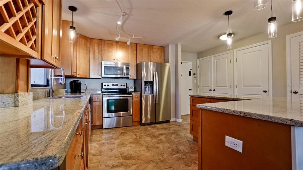 1400 1ST AVENUE W 206 photo 6