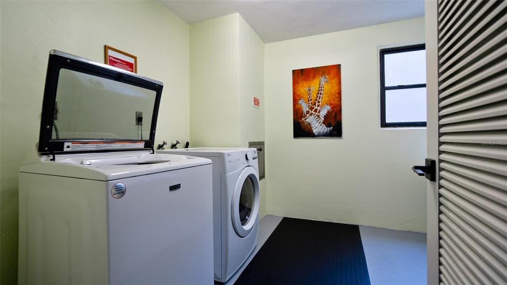 1400 1ST AVENUE W 206 photo 24
