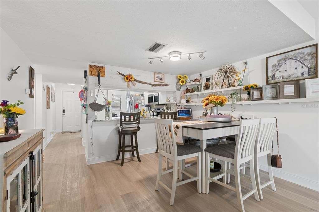 103 1ST STREET E 115 photo 8