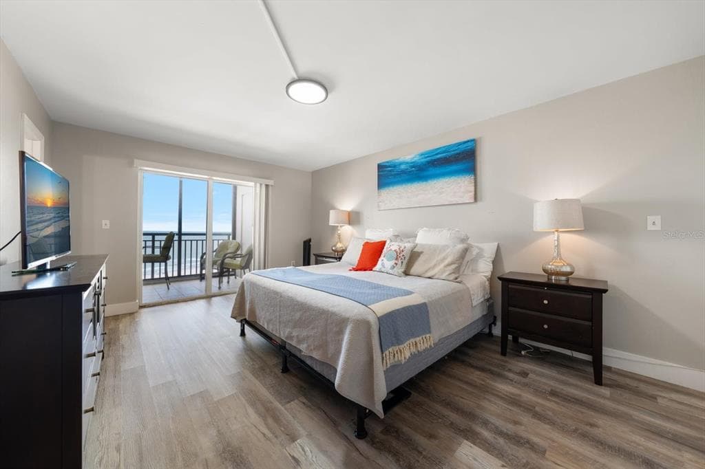 1270 GULF BOULEVARD 1503 photo 19