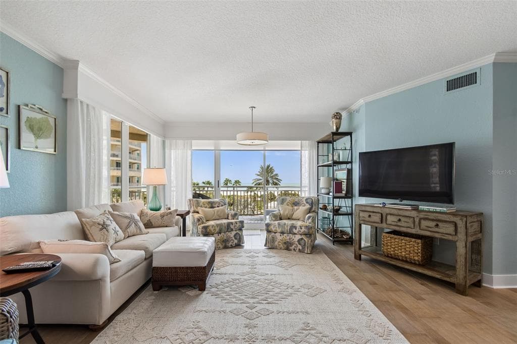 1170 GULF BOULEVARD 403 photo 5