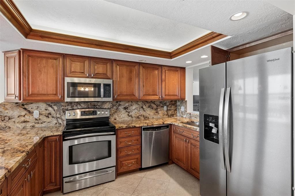 17940 GULF BOULEVARD 11E photo 12