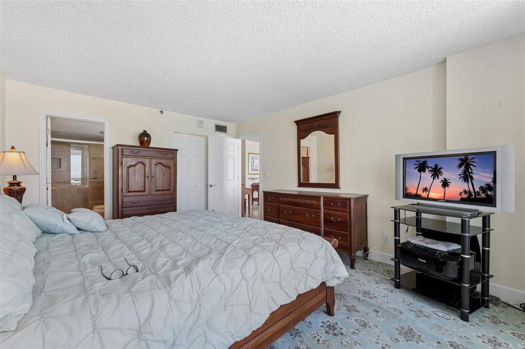 17940 GULF BOULEVARD 11E photo 21