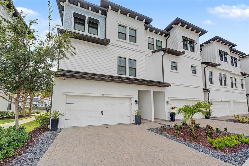 5351 BRIDGE STREET 38 photo 3