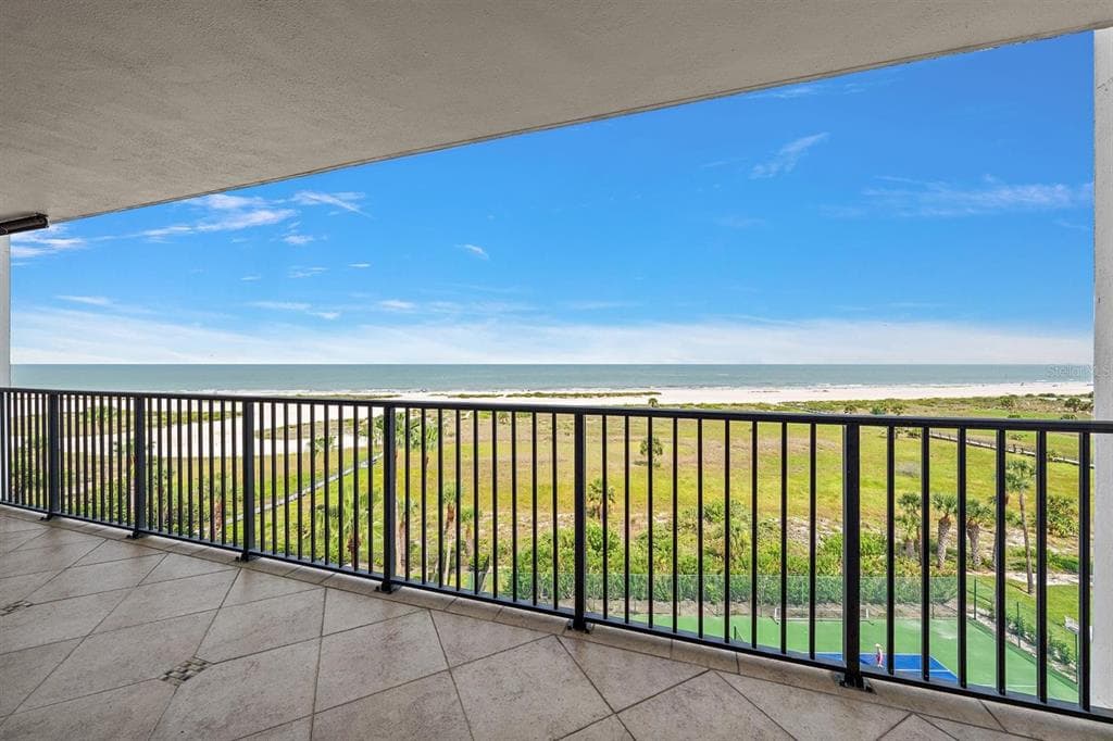 1250 GULF BOULEVARD 706 photo 10