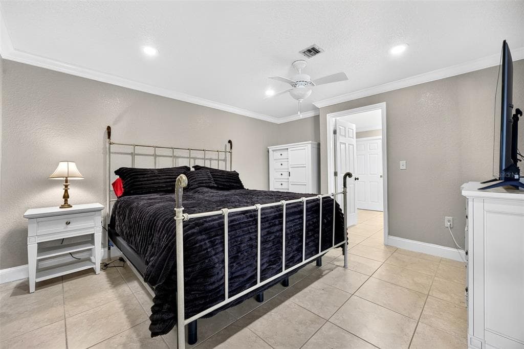 401 NORMA COURT photo 21