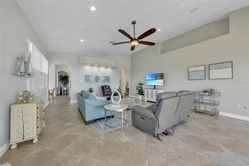 196 TARPON COVE BOULEVARD 722 photo 7