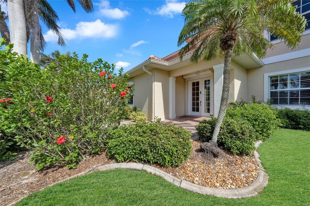 196 TARPON COVE BOULEVARD 722 photo 3