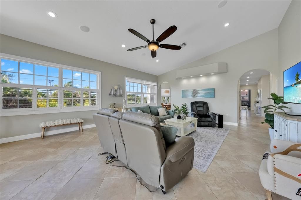 196 TARPON COVE BOULEVARD 722 photo 8