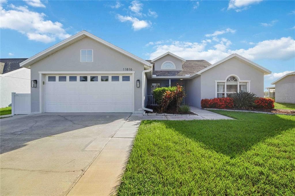 11816 DUNSTER LANE photo 1
