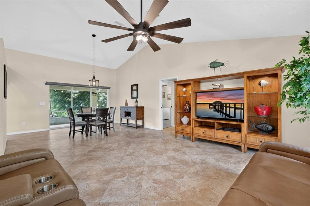 40 FLAMINGO DRIVE photo 13