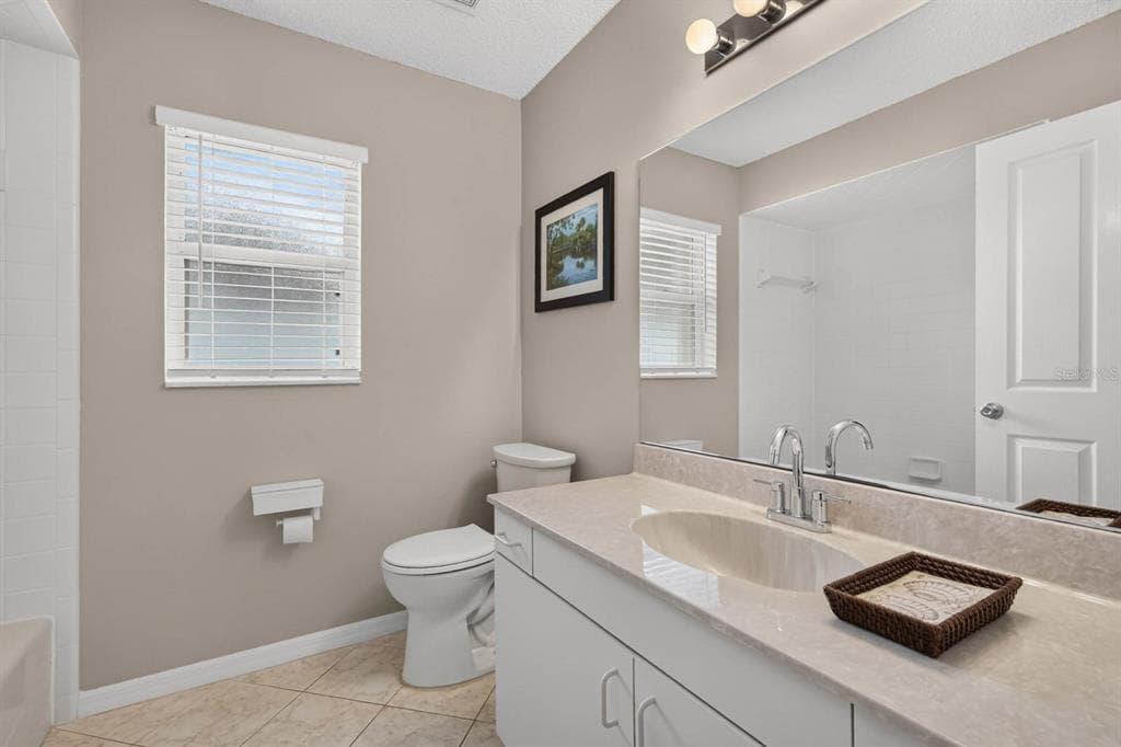 40 FLAMINGO DRIVE photo 12