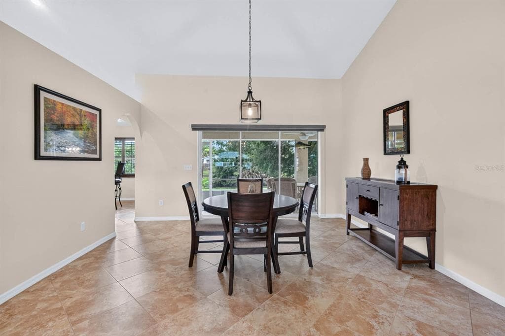 40 FLAMINGO DRIVE photo 15