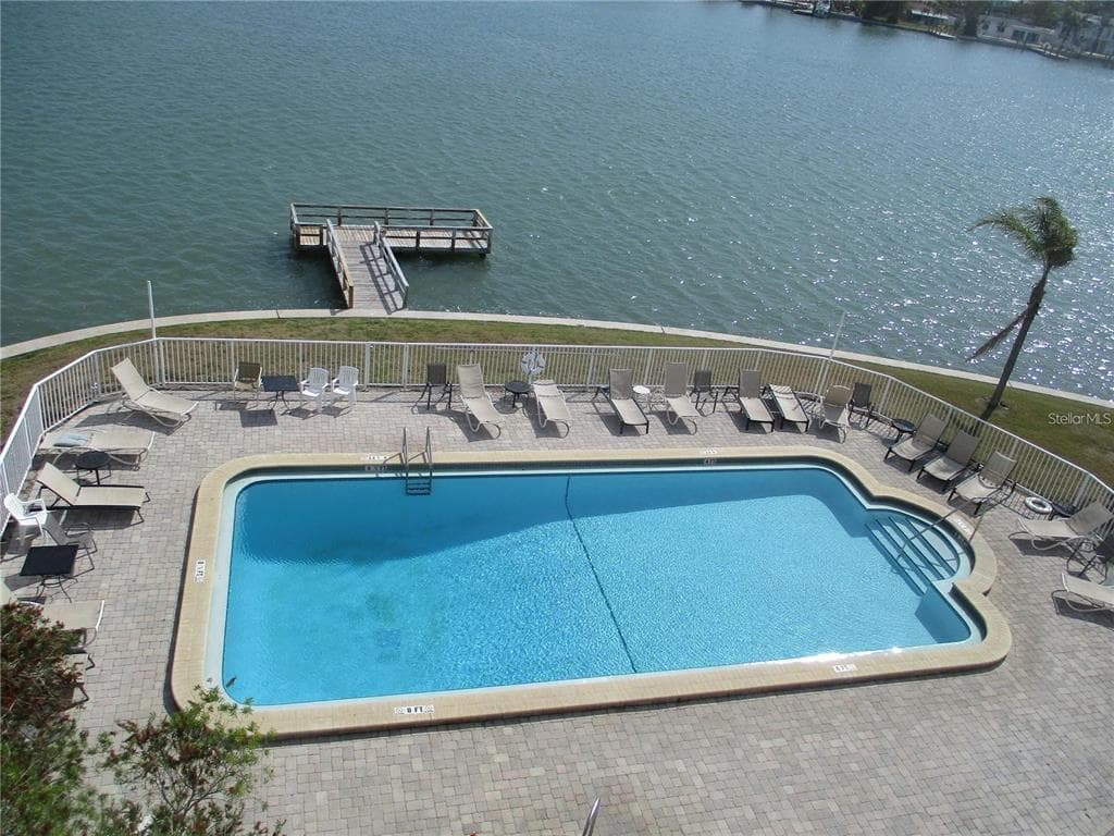 10315 GULF BOULEVARD 409 photo 12