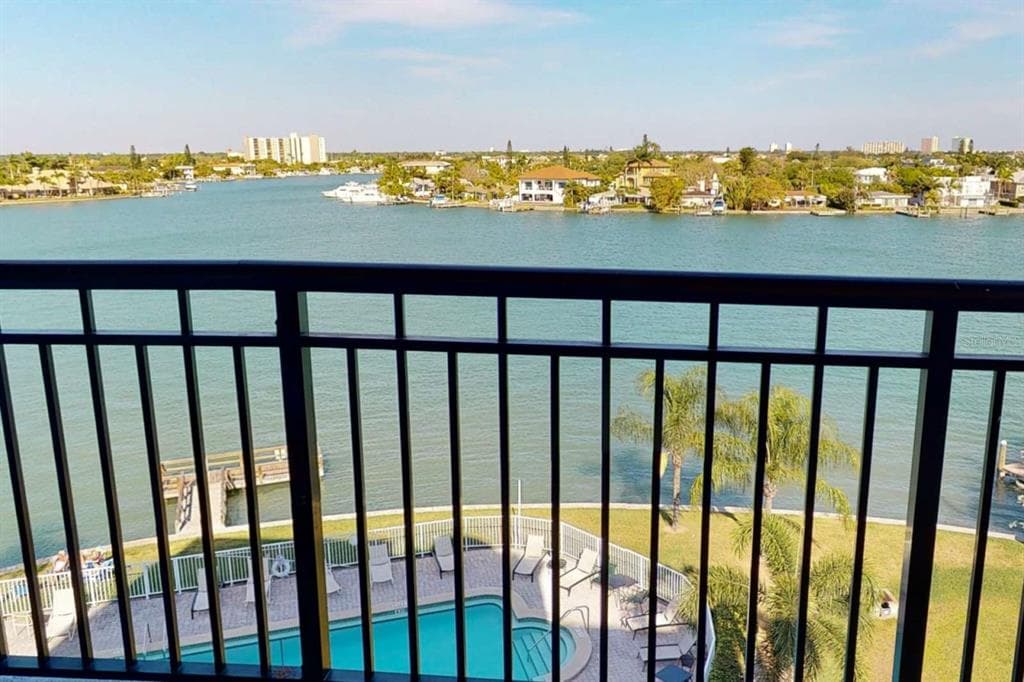 10315 GULF BOULEVARD 409 photo 1