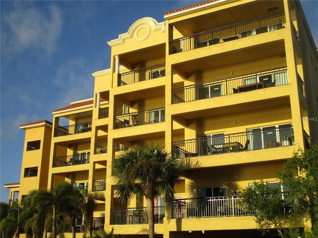 10315 GULF BOULEVARD 409 photo 25