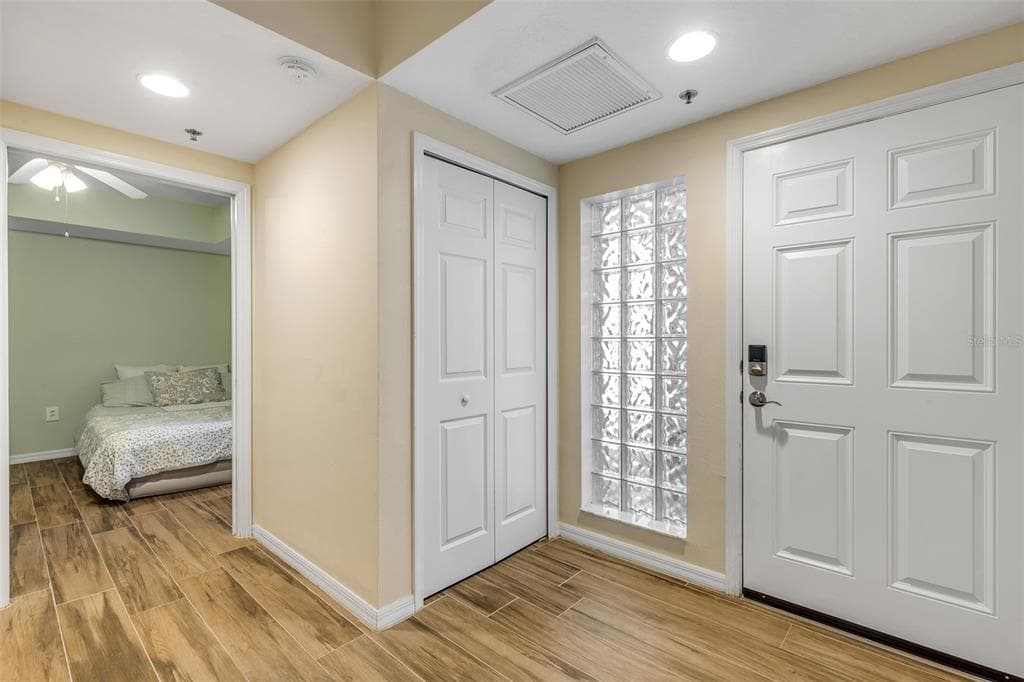 5300 S ATLANTIC AVENUE 8-206 photo 5