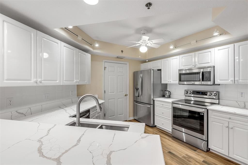 5300 S ATLANTIC AVENUE 8-206 photo 20