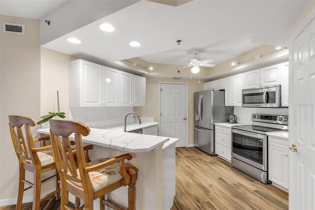 5300 S ATLANTIC AVENUE 8-206 photo 19