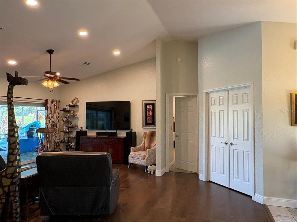 5092 KILTY COURT E photo 17